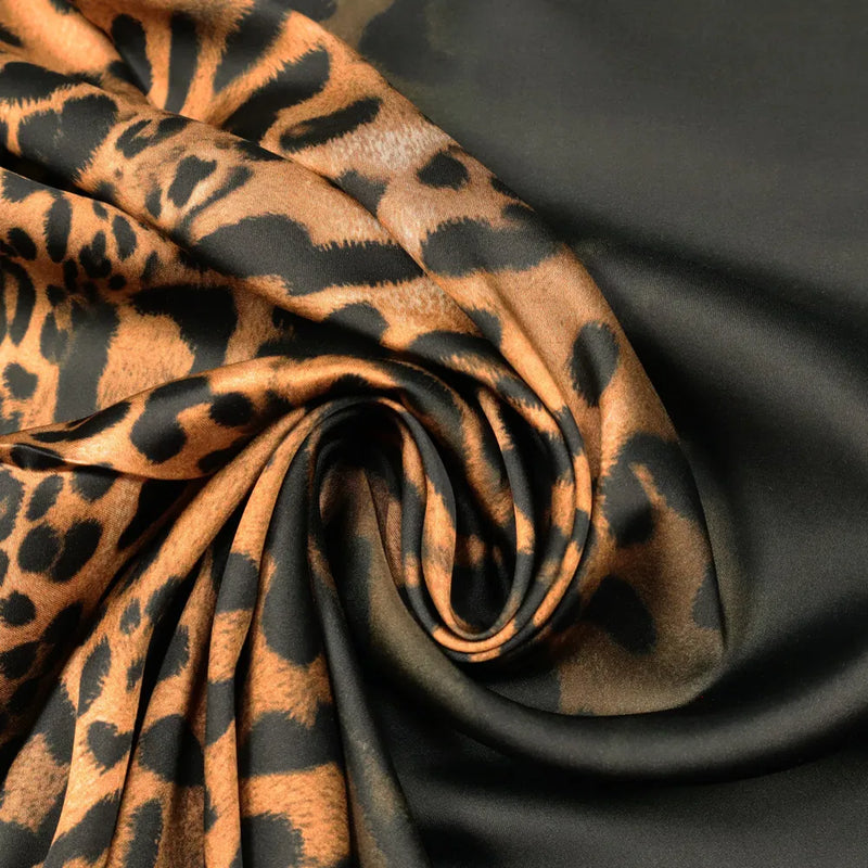 Javanaise Viskose Satin Animal Print | Leo & Farbverlauf-Bordüre
