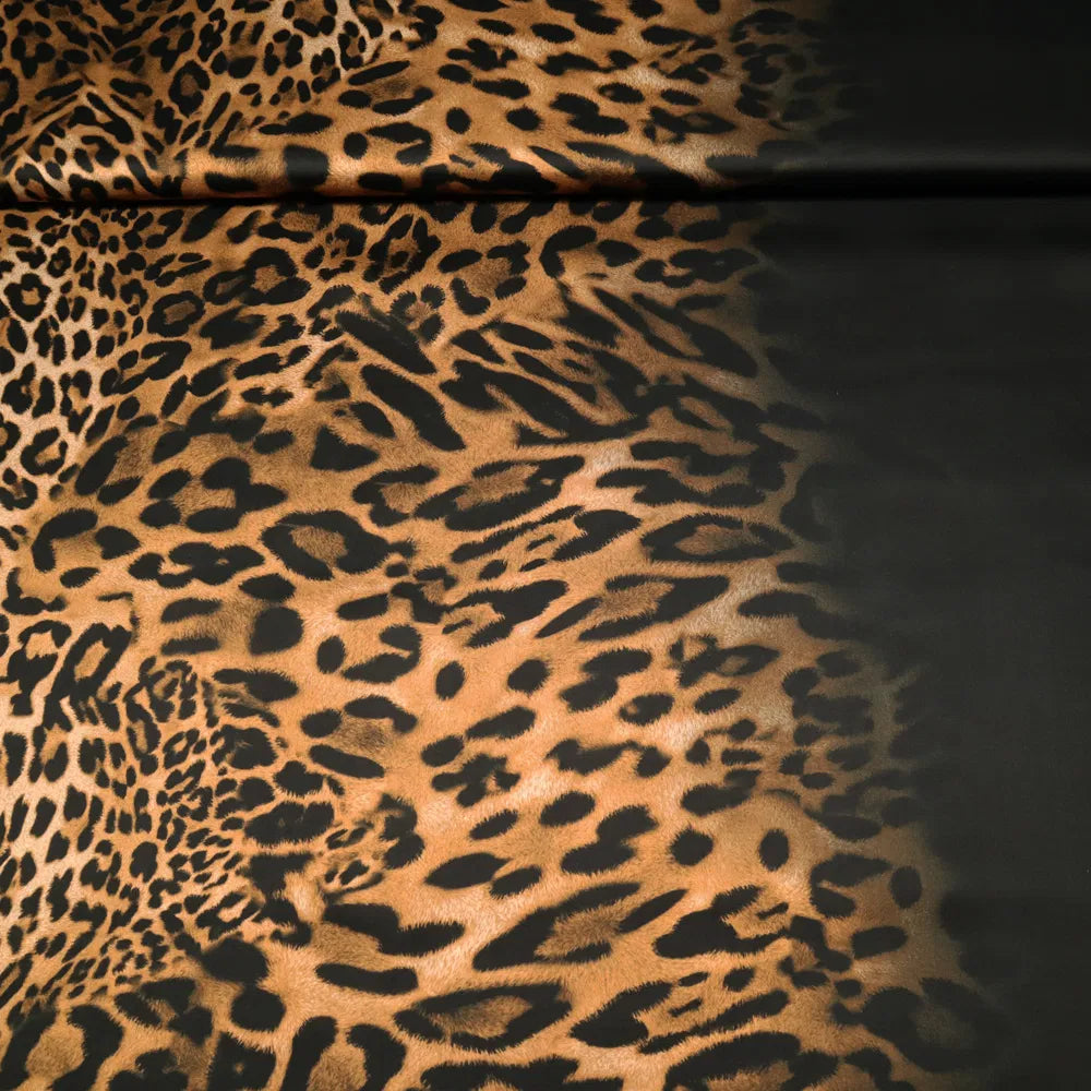 Javanaise Viskose Satin Animal Print | Leo & Farbverlauf-Bordüre